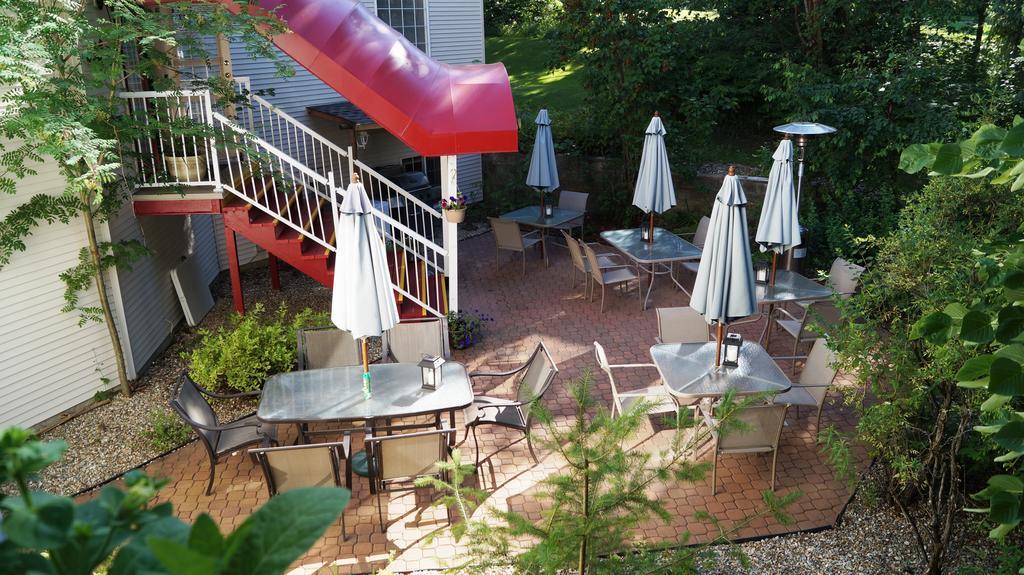 The Inn At The Ninth Hole Bed & Breakfast Самон Арм Екстериор снимка